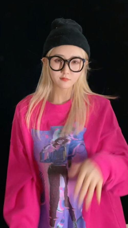 美丽变装成人类视频,揭秘变装视频中的美丽奇迹