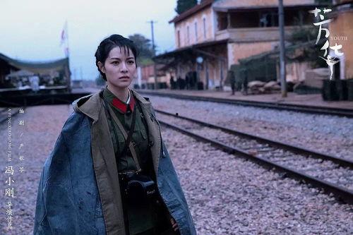 成人芳华造型教程视频,打造成人时尚风采的秘诀解析