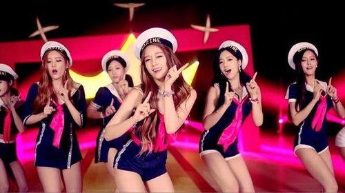 成人展情趣内衣秀视频,情趣内衣秀视觉盛宴