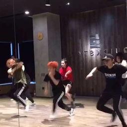 热身舞成人完整视频教学,轻松入门，舞动身心