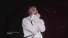 成人礼女团跳舞视频,成人礼女团演绎青春风采